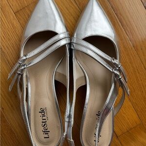 Life Stride Women's Metallic Silver Heels